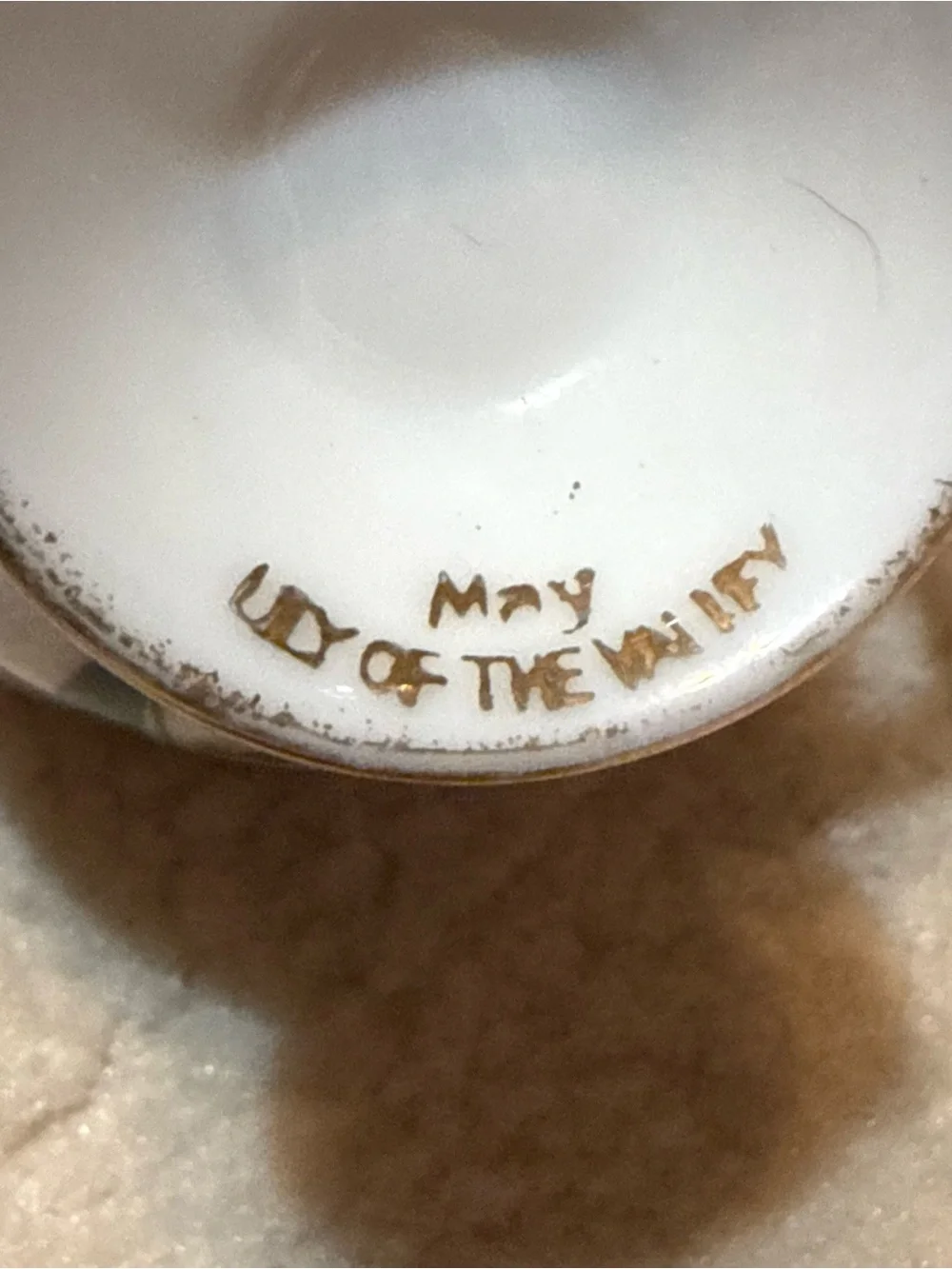 1040s Japanese iridescent lusterware pedestal teacup and saucer set